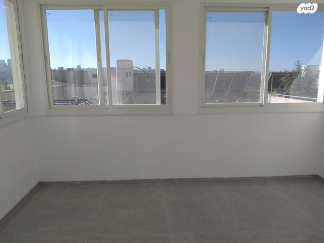 דירה, ראובן מס, רמות, ירושלים