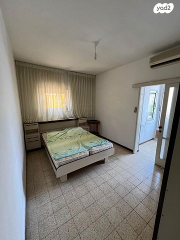 דירה, שדרות דב הוז, חולון