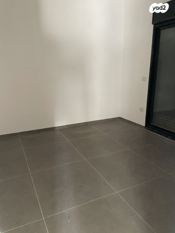 דירה, פינת שפירא, שוק תלפיות, חיפה