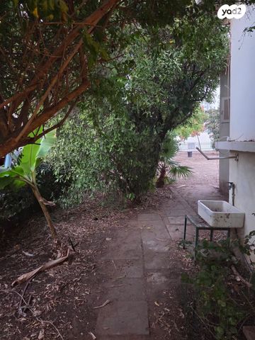 דו משפחתי, הירדן, חבצלת, רחובות