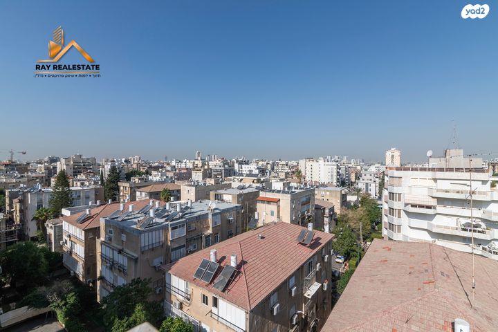 גג/ פנטהאוז, דוד וולפסון, רמז, מערב ותיק, ראשון לציון