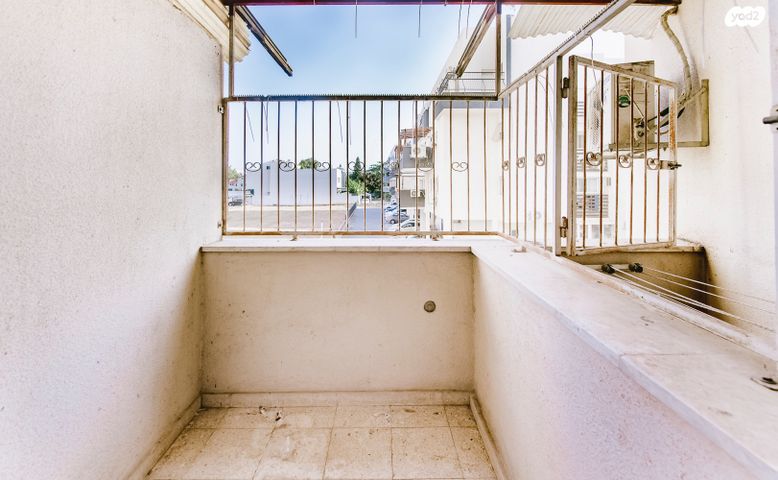 דירה, חנה רובינא, הדר גנים, פתח תקווה