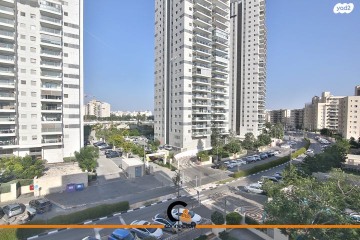 דירה, עפרה חזה 25, משכנות האומנים, קרית מוצקין