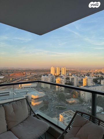 דירה, נאות שמיר, רמלה