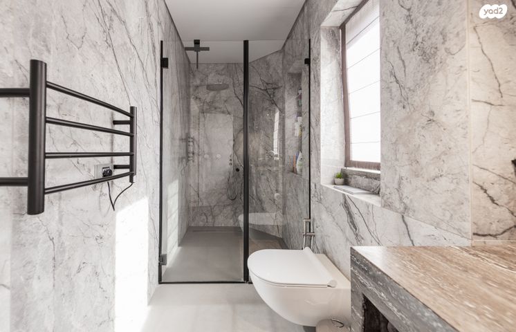 דירת גן, הדר, הוד השרון