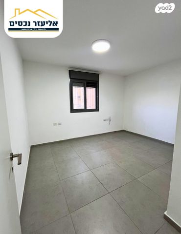 דירה, האחים, נווה שמיר רמת בית שמש ה-1, בית שמש