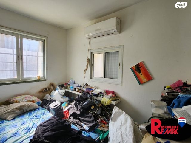 גג/ פנטהאוז, קיבוץ גלויות 19, עמידר, בת ים