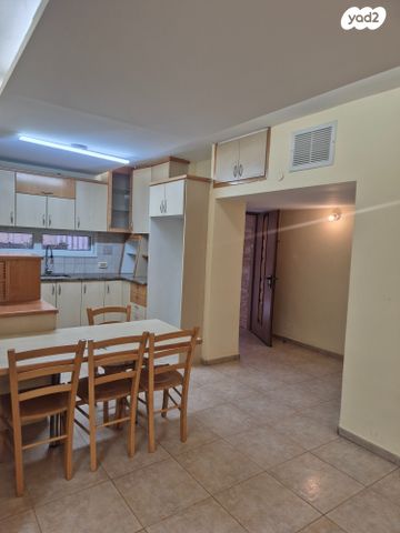 בית פרטי/ קוטג', עומר