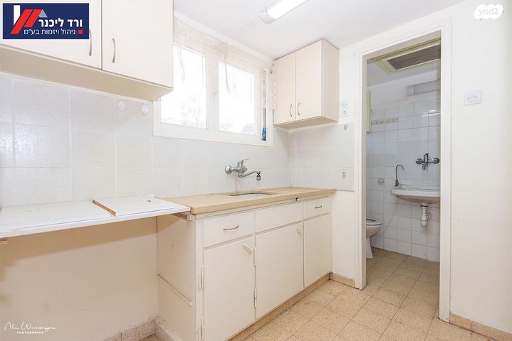 דו משפחתי, גיניגר, גיניגר