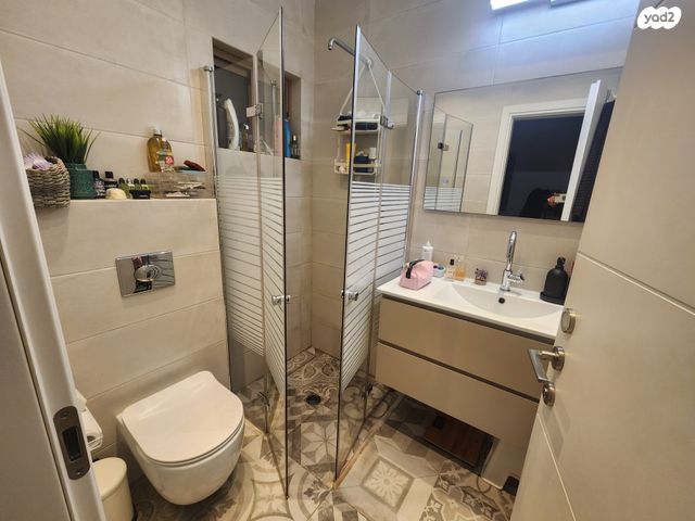 דירת גן, רמת גולדה, חיפה