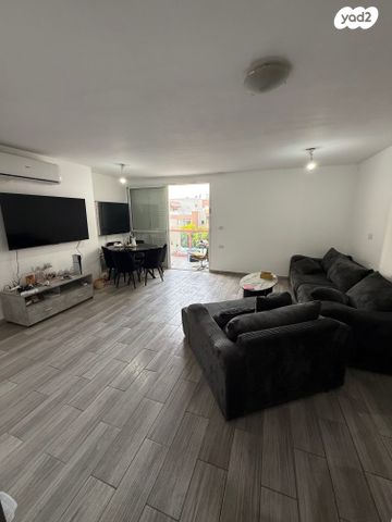 דופלקס, הסיטי, אשקלון