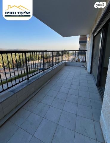 דירה, האחים, נווה שמיר רמת בית שמש ה-1, בית שמש