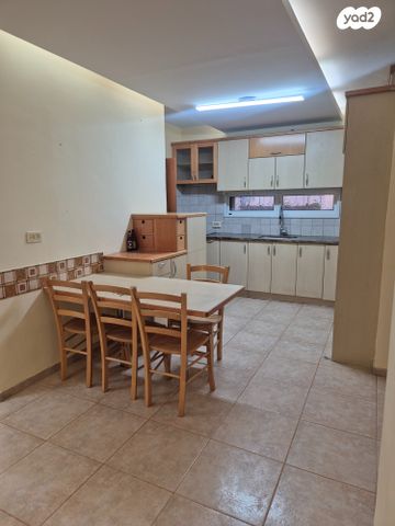 בית פרטי/ קוטג', עומר