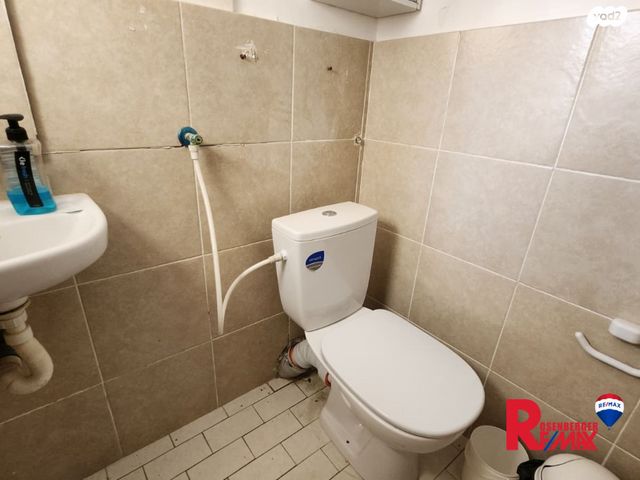 גג/ פנטהאוז, קיבוץ גלויות 19, עמידר, בת ים