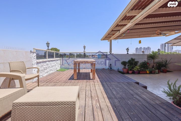 גג/ פנטהאוז, נחום 24, רמת ידין, נתניה