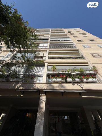 גג/ פנטהאוז, רב אשי, נווה אביבים, תל אביב יפו