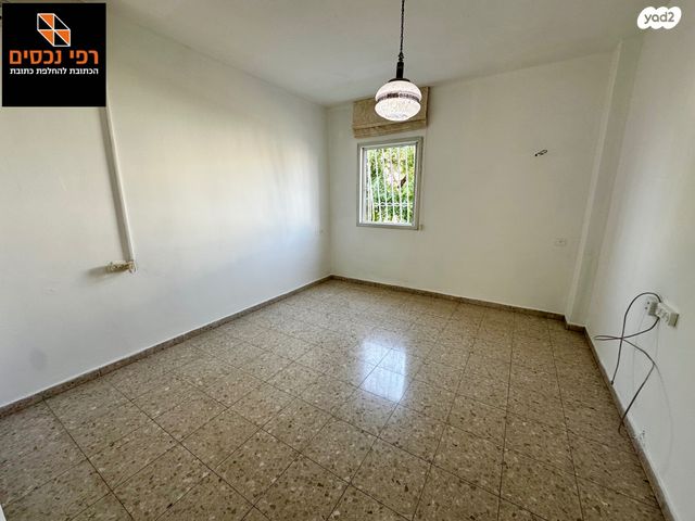 דירה, הרצוג, רסקו א', חולון