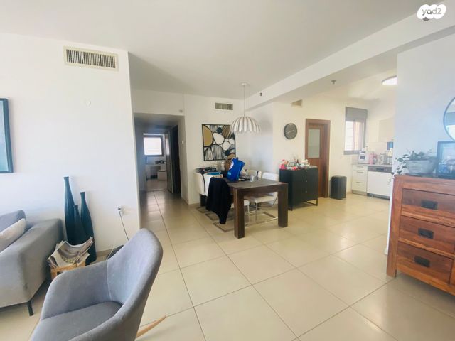 דירה, עזר וייצמן, מתחם 1200, הוד השרון