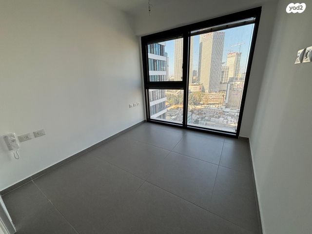 דירה, תוצרת הארץ, נחלת יצחק, תל אביב יפו