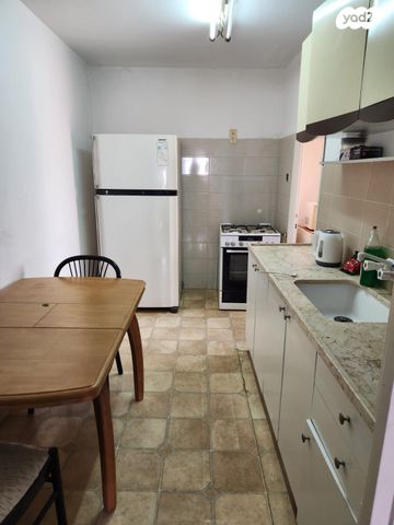 דירה, נרקיסים, טירת כרמל