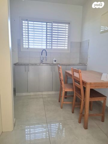 יחידת דיור, שטיין, נאות הפרחים, גן יבנה