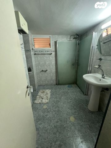 דירה, הפלמ"ח 1, מרכז העיר, סביניה, הוותיקה, קרית ביאליק