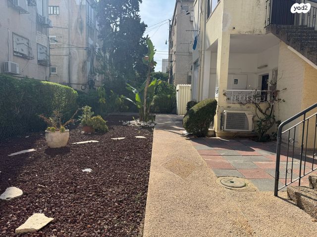 דו משפחתי, ההגנה, מוצקין הותיקה, קרית מוצקין