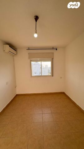 דירה, רחבעם המלך, רובע י"ג, אשדוד