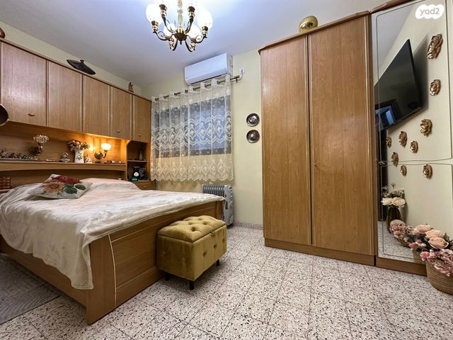 דירה, יעקב קינמון, עפולה