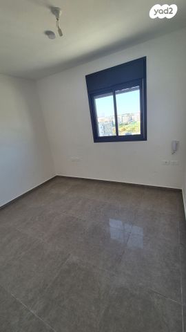 דירה, אדמונית, גני אביב, לוד