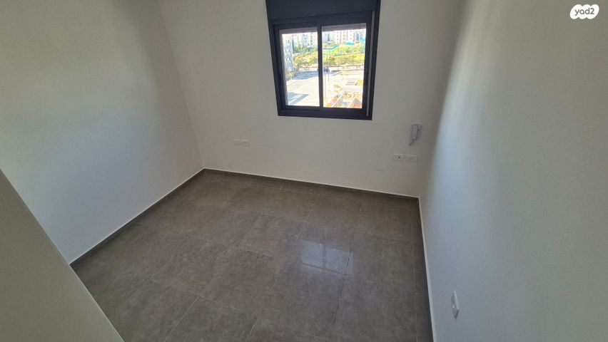 דירה, אדמונית, גני אביב, לוד