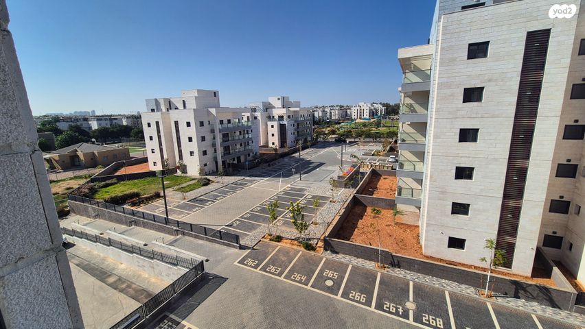 דירה, אדמונית, גני אביב, לוד