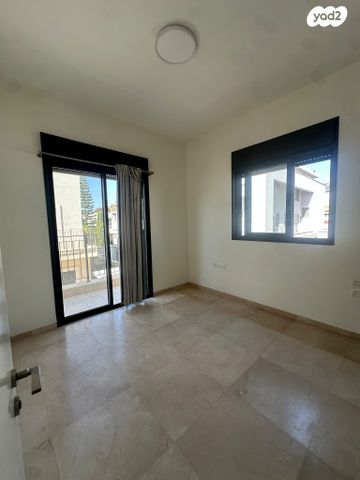 בית פרטי/ קוטג', גולן, רמת השרון