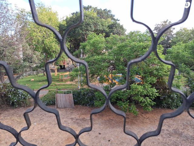 דירה, דב ממזריץ', צהלון, שיכוני חסכון, תל אביב יפו