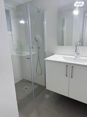 דירה, כרמליה, חיפה