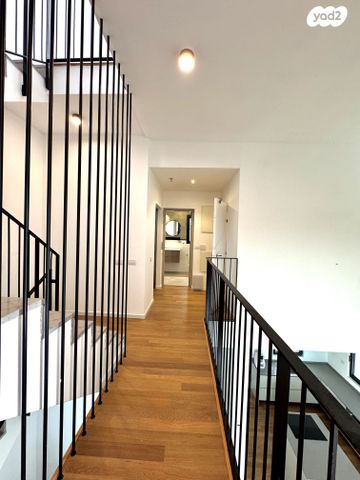 בית פרטי/ קוטג', יצחק בשביס זינגר, תל אביב יפו