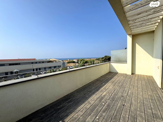 בית פרטי/ קוטג', יצחק בשביס זינגר, תל אביב יפו