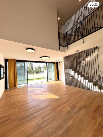 בית פרטי/ קוטג', יצחק בשביס זינגר, תל אביב יפו