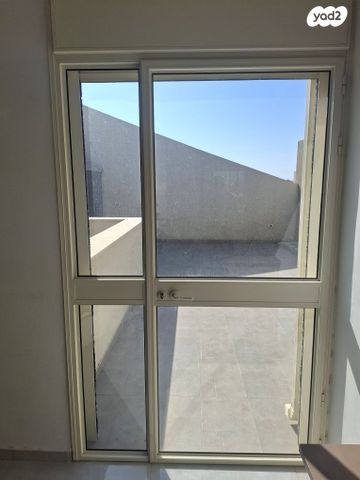 יחידת דיור, שטיין, נאות הפרחים, גן יבנה