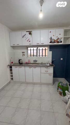 דירה, רחבעם המלך, רובע י"ג, אשדוד