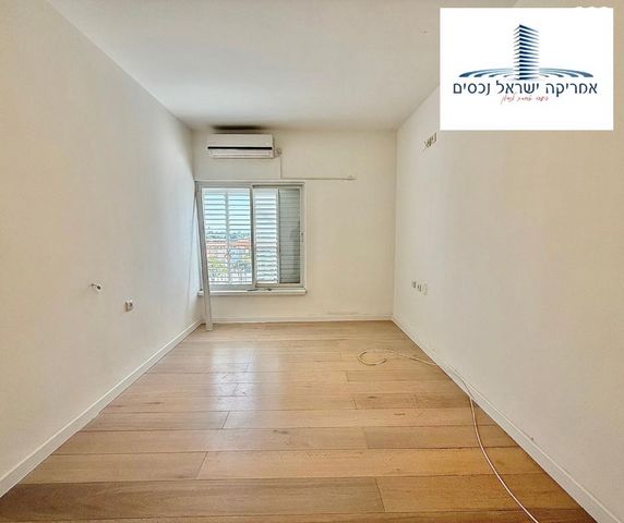 גג/ פנטהאוז, ברנשטיין כהן, קרית יערים, רמת השרון