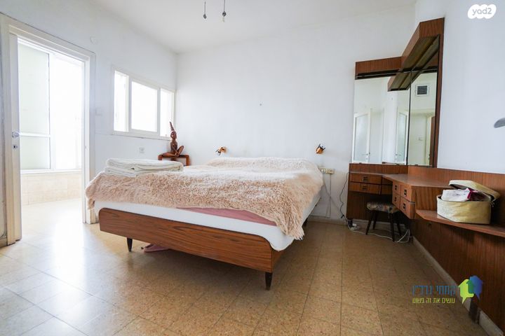 דירה, בועז, שכונת הראשונים, רמת גן