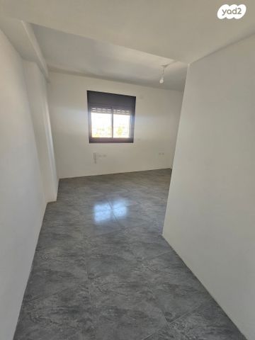 דירה, הרב הרצוג, צפון מערב מרכז העיר, נתניה