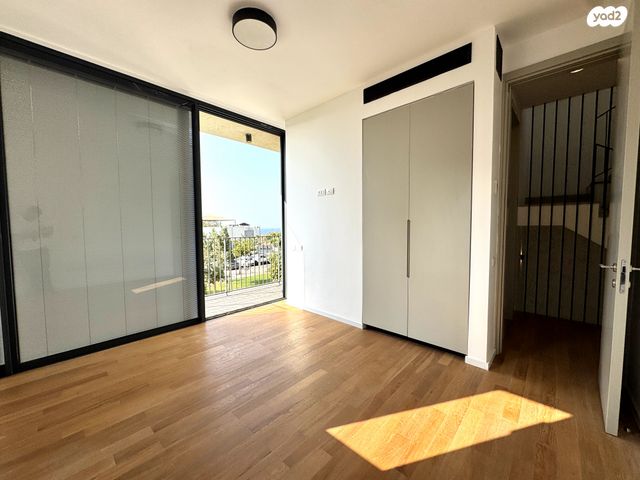 בית פרטי/ קוטג', יצחק בשביס זינגר, תל אביב יפו