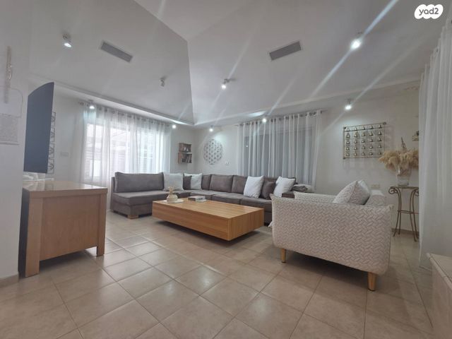 בית פרטי/ קוטג', מיטב