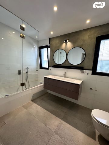 בית פרטי/ קוטג', יצחק בשביס זינגר, תל אביב יפו