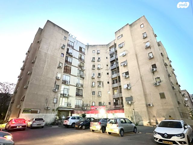 דירה, יעקב קינמון, עפולה