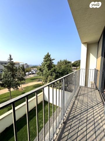 בית פרטי/ קוטג', יצחק בשביס זינגר, תל אביב יפו