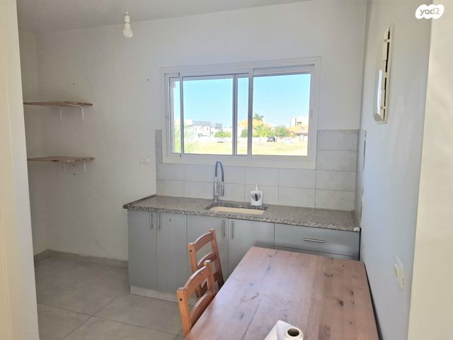 יחידת דיור, שטיין, נאות הפרחים, גן יבנה