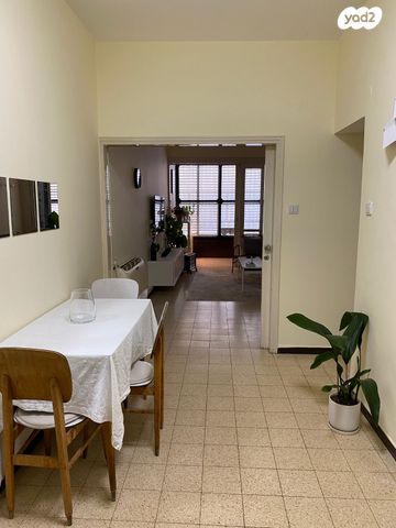 דירה, נפתלי הלל, ראשון לציון